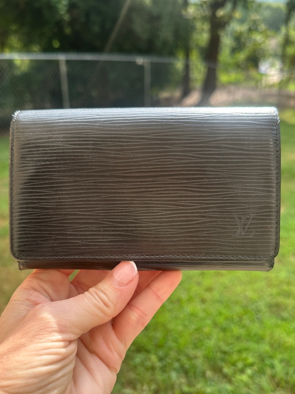 Louis Vuitton Vintage Black Epi Leather Sarah Long Wallet MI0916 France 1996